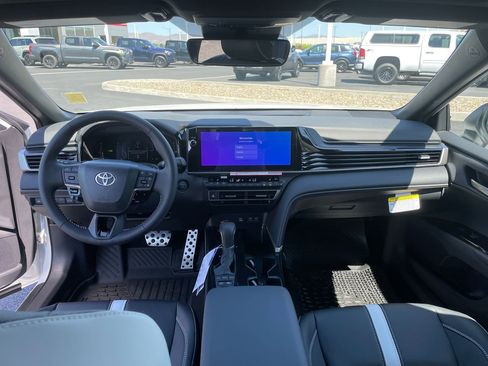 New 2026 Toyota Camry Hybrid w/ Multimedia Upgrade Package AWD/4WD image 12