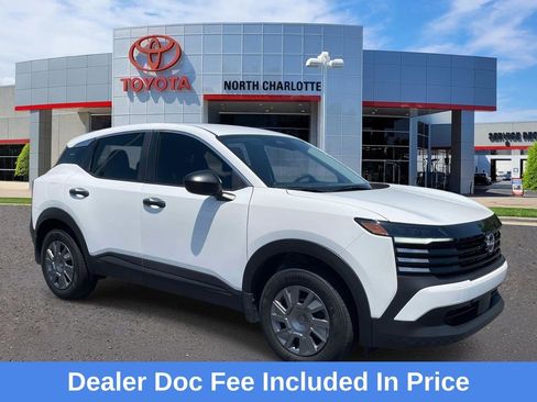 Used 2025 Nissan Kicks S AWD/4WD image 1