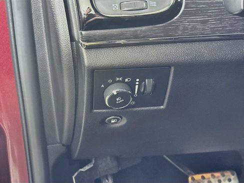 Used 2019 Jeep Grand Cherokee High Altitude RWD image 22