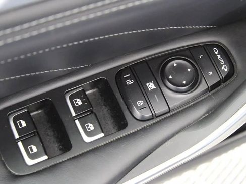 Used 2022 Kia Stinger GT2 image 49