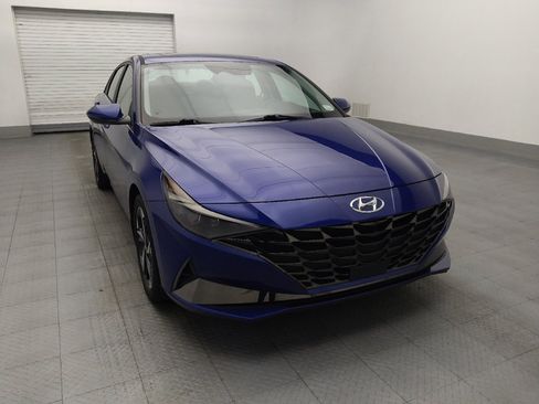 Used 2023 Hyundai Elantra Limited FWD image 14