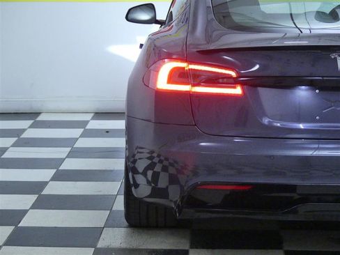 Used 2021 Tesla Model S Plaid image 27