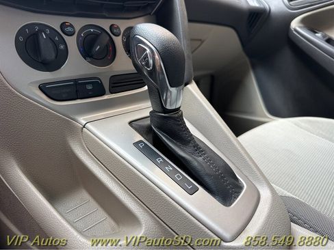Used 2012 Ford Focus SE image 24