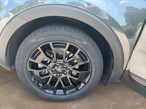 Used 2021 Kia Telluride EX w/ EX Premium Package AWD/4WD image 14