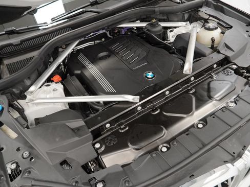 Used 2022 BMW X5 xDrive40i w/ Premium Package AWD/4WD image 42