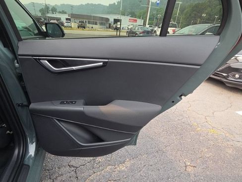 New 2026 Kia Niro Wind w/ Wind Preserve Package FWD image 16