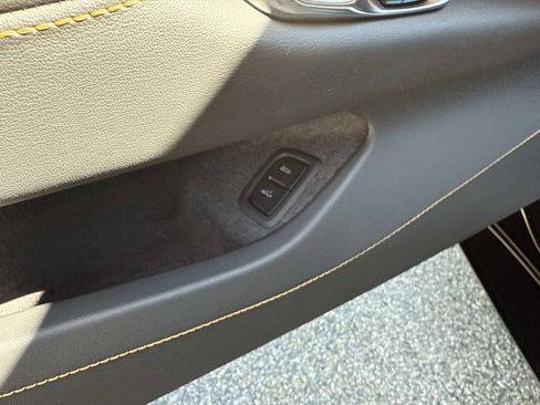 Used 2021 Chevrolet Corvette Stingray Preferred Conv w/ Z51 Performance Package image 15