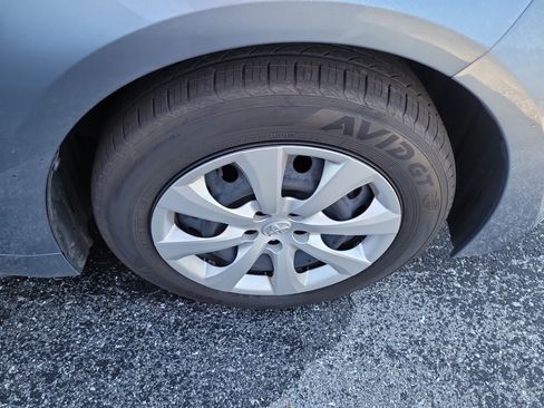 Used 2025 Toyota Corolla LE image 9