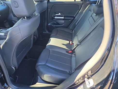 Certified 2025 Mercedes-Benz GLA 250 4MATIC image 10