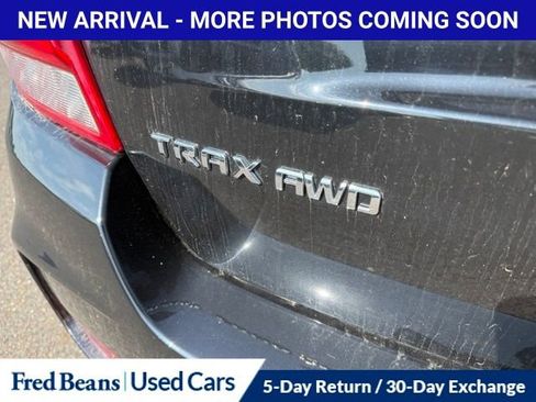 Used 2022 Chevrolet Trax LT w/ Midnight Edition AWD/4WD image 11