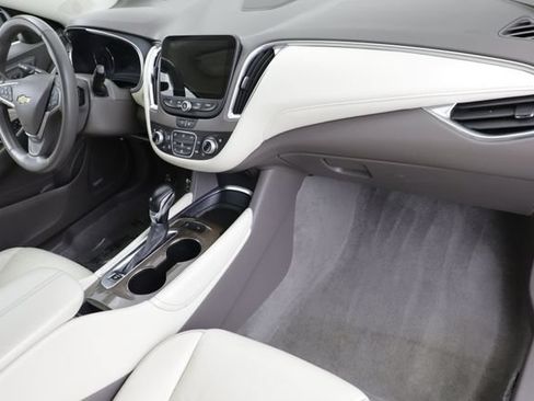 Used 2024 Chevrolet Malibu LT FWD image 21
