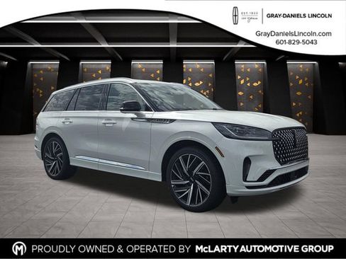 New 2026 Lincoln Aviator Black Label AWD/4WD image 1
