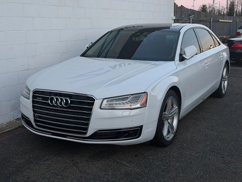 Used 2016 Audi A8 L TDI w/ Executive Package image 2