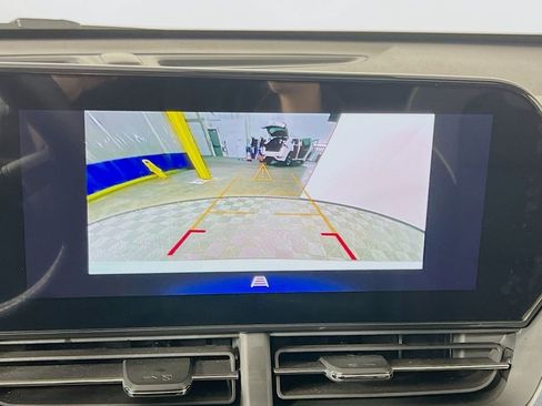 Used 2025 Chevrolet Trax ACTIV w/ Sunroof Package image 13