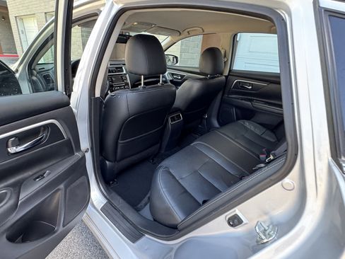 Used 2018 Nissan Altima 2.5 SL FWD image 27