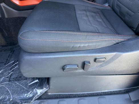 Used 2025 Nissan Frontier PRO-4X AWD/4WD image 31