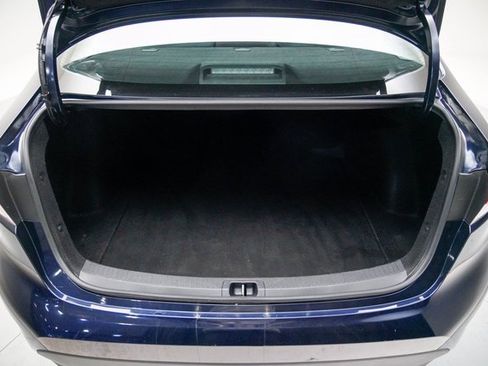 Used 2023 Toyota Corolla LE image 13