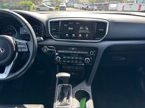 Used 2020 Kia Sportage EX AWD/4WD image 16