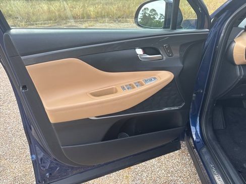 Used 2022 Hyundai Santa Fe Calligraphy image 17