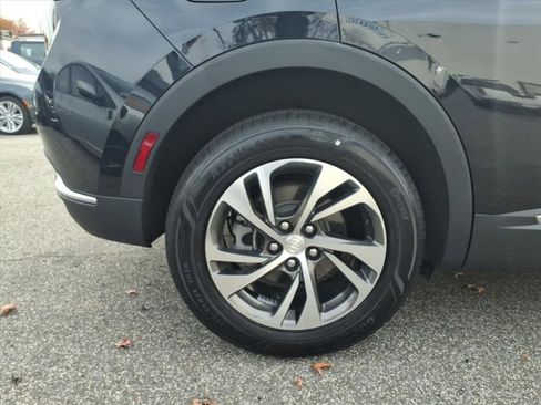 Certified 2021 Buick Envision Essence image 5