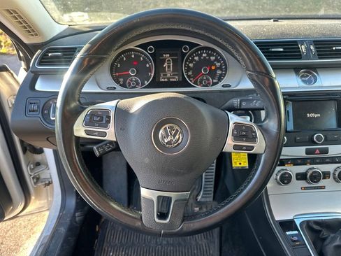 Used 2014 Volkswagen CC R-Line image 14