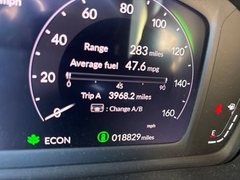 Used 2024 Honda Accord Sport image 6