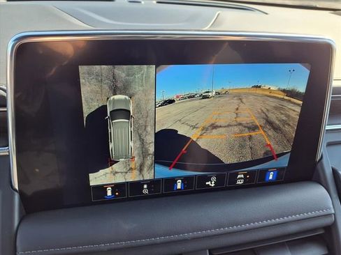 Used 2024 Chevrolet Tahoe Z71 w/ Luxury Package image 56