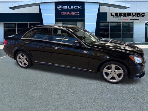 Used 2014 Mercedes-Benz E 350 4MATIC Sedan image 8