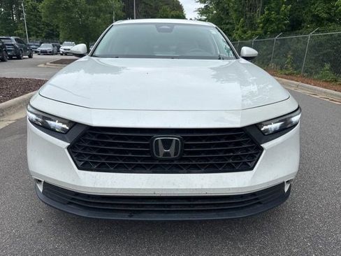 Used 2023 Honda Accord EX image 9