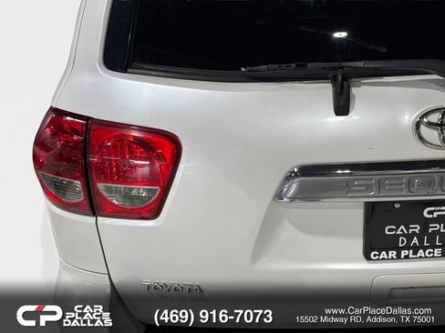 Used 2010 Toyota Sequoia Platinum AWD/4WD image 17
