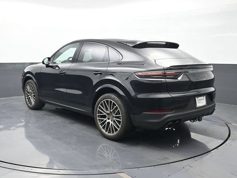 Used 2022 Porsche Cayenne Platinum Edition AWD/4WD image 3
