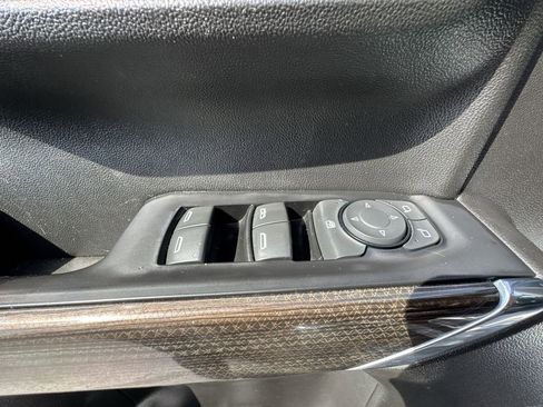 Used 2020 Chevrolet Silverado 1500 LT Trail Boss image 13