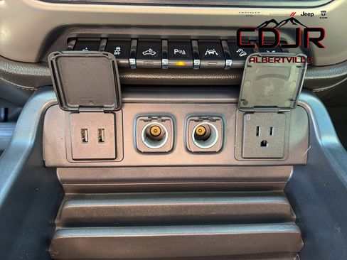 Used 2016 GMC Sierra 1500 Denali w/ Denali Ultimate Package image 46