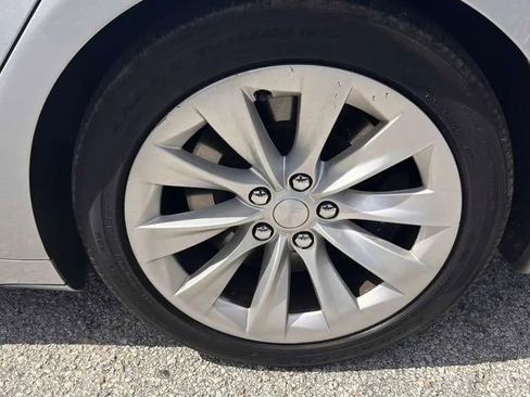 Used 2018 Tesla Model S 100D AWD/4WD image 22