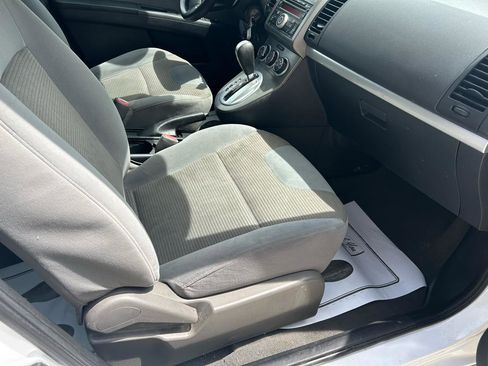 Used 2011 Nissan Sentra 2.0 SR FWD image 12