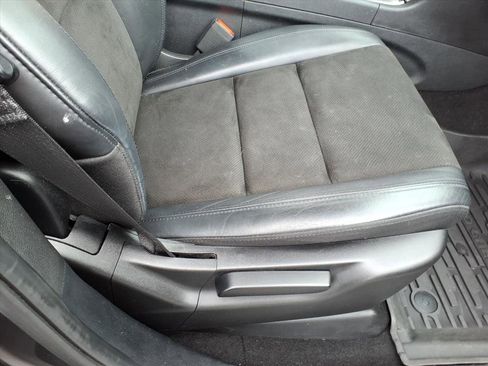 Used 2020 Jeep Grand Cherokee Altitude image 15