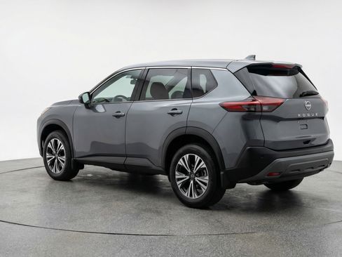 Used 2025 Nissan Rogue SV image 6