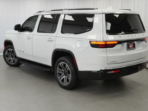 Certified 2023 Jeep Wagoneer 4WD w/ Premium Group I image 14