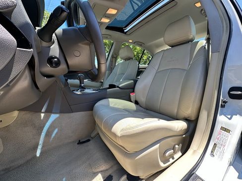 Used 2010 INFINITI G37 Journey w/ Premium Pkg RWD image 12