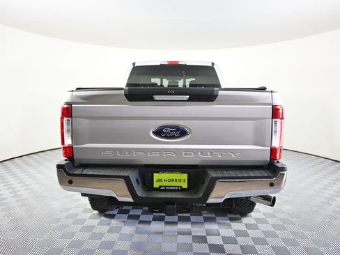 Used 2019 Ford F250 XLT w/ XLT Premium Package AWD/4WD image 5