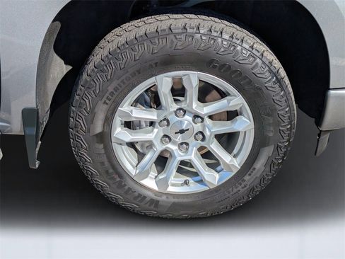 Used 2024 Chevrolet Silverado 1500 RST w/ Convenience Package II image 10