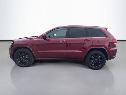 Used 2022 Jeep Grand Cherokee Laredo X RWD image 2