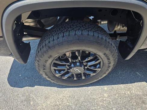 Used 2026 Chevrolet Silverado 2500 Custom w/ Custom Convenience Package AWD/4WD image 44