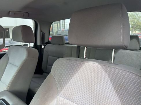 Used 2018 Chevrolet Silverado 1500 Custom w/ Custom Convenience Package image 10