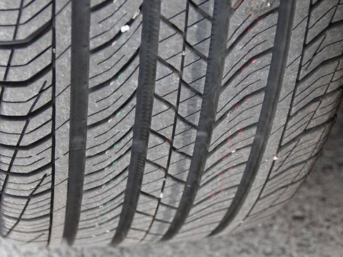 Used 2010 Mercedes-Benz C 300 Sedan image 26