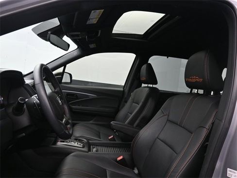 Certified 2023 Honda Passport TrailSport image 14