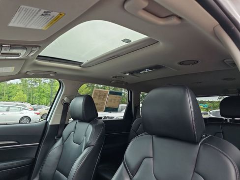 Used 2025 Kia Telluride S FWD image 36