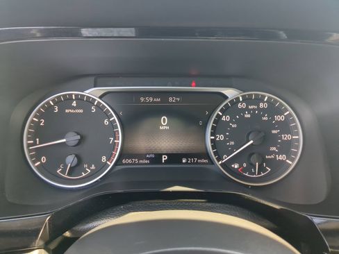 Used 2024 Nissan Pathfinder SV AWD/4WD image 32