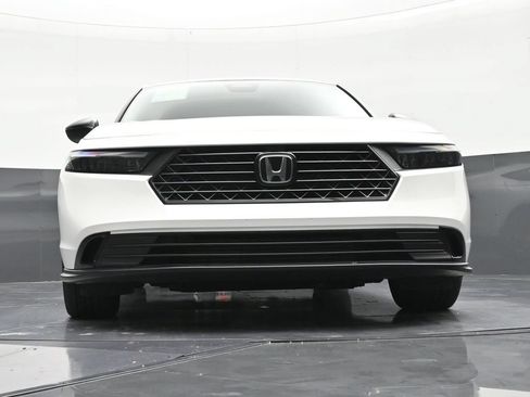 Used 2025 Honda Accord SE image 28