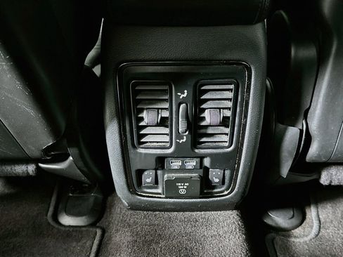 Used 2019 Dodge Durango GT AWD/4WD image 30